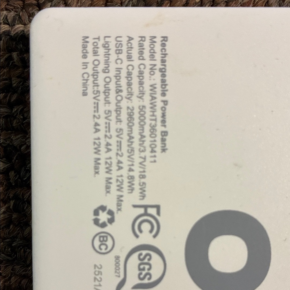 MagSafe Compatible Wireless Charger - White - Picture 3 of 4